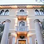 Hotel Degrassi Boutique Garni