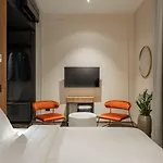 Degrassi Boutique Garni Hotel