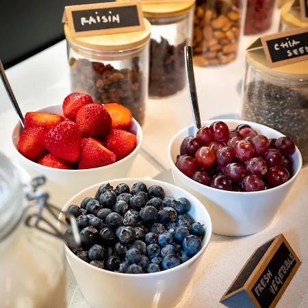 Degrassi Boutique Garni 4*