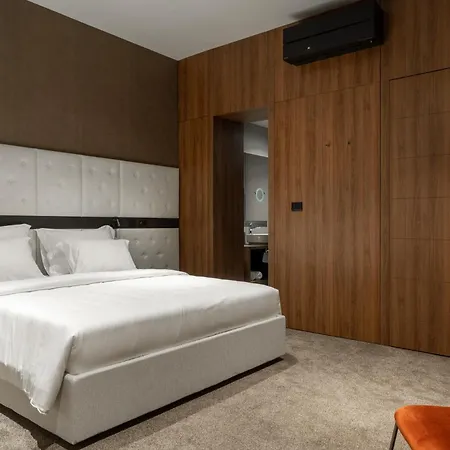 Hotel Degrassi Boutique Garni