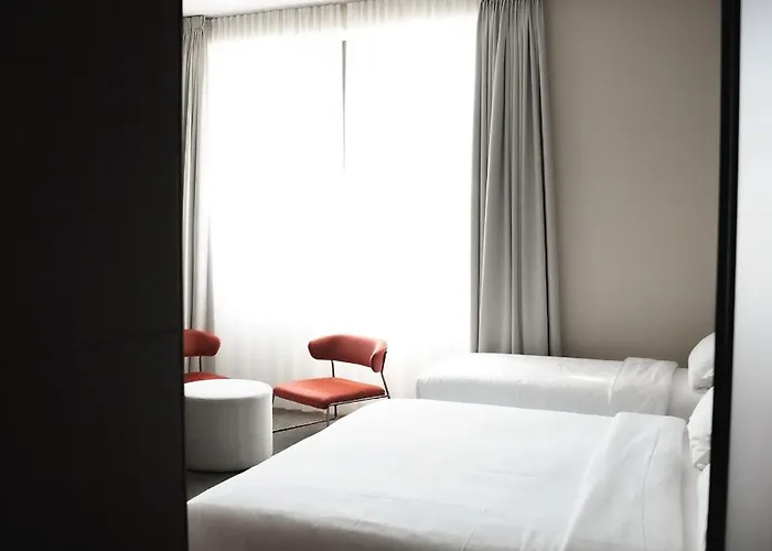 Degrassi Boutique Garni מלון