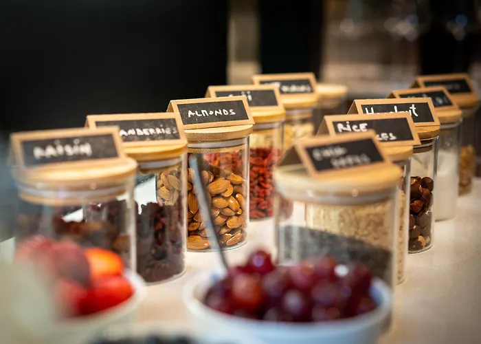 Degrassi Boutique Garni מלון