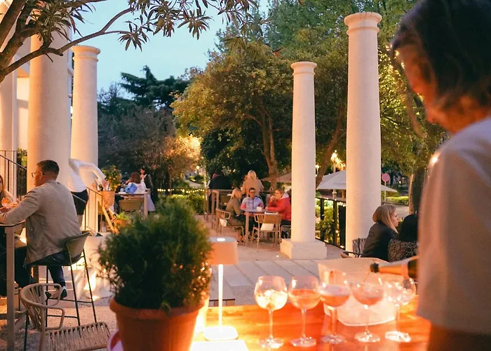 Szálloda Degrassi Boutique Garni 4*