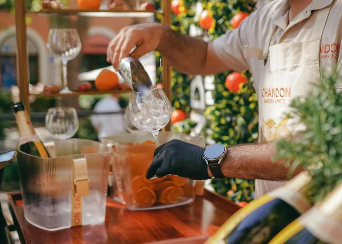 Degrassi Boutique Garni איזולה